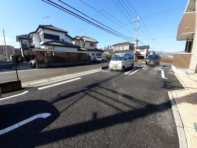 【駐車場】 | マーヴェラス・ヴィラＡ | 駐車場