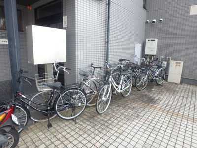 【その他共用部分】 | グランディア甲東園 | 駐輪スペース