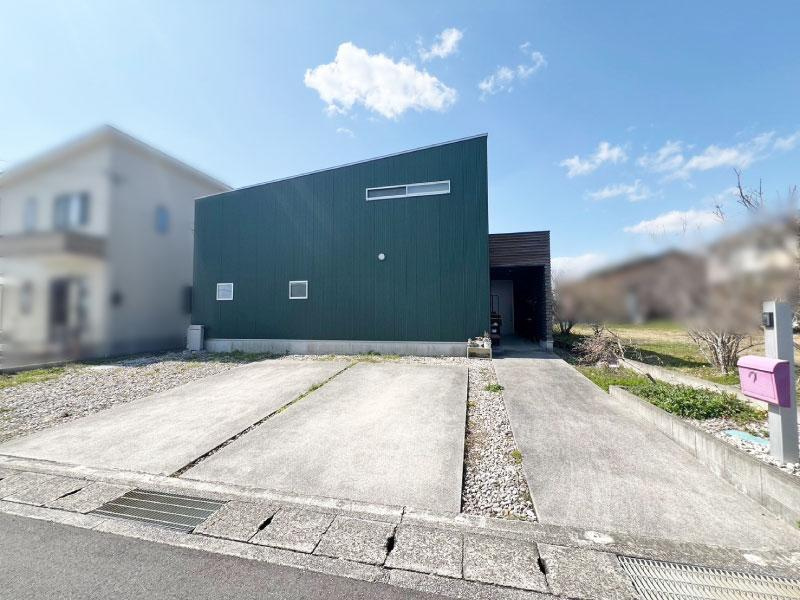 香南市野市町東野の駐車場|4台駐車可能