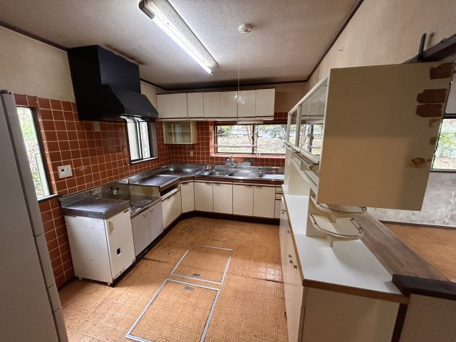 南箱根ダイヤランド①温泉付き5LDK2階建のキッチン|1Fキッチン