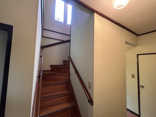 南箱根ダイヤランド①温泉付き5LDK2階建のその他|階段