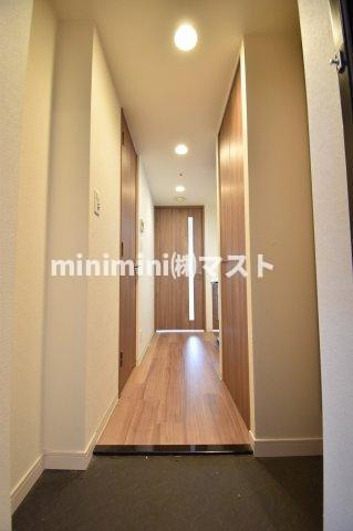 プレサンス松屋町グレースの玄関