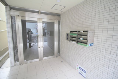 【エントランス】 | TST池田駅前