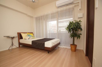 【居間・リビング】 | ステイシス博多駅前 | 物件の画像5