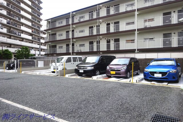 【駐車場】 | ペルル加島 | 駐車場