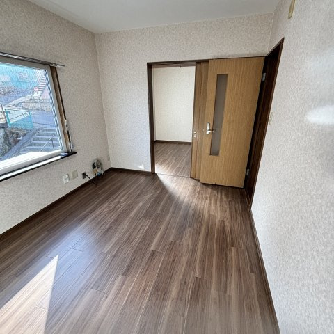 学）ハイツ新生の居間・リビング