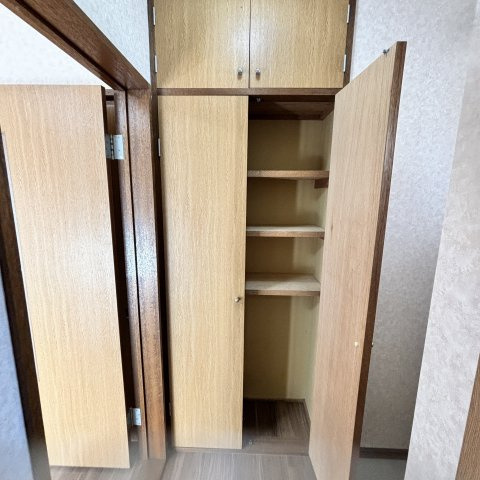 学）ハイツ新生の収納