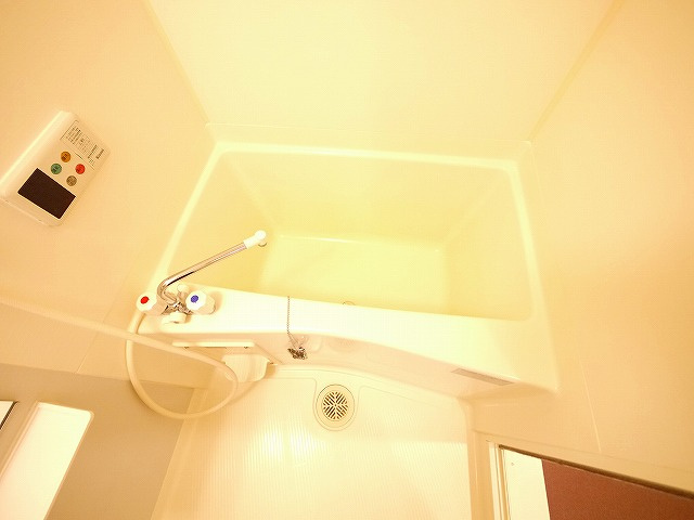 サクラ　ヒルズの浴室|コンパクトで使いやすいお風呂です