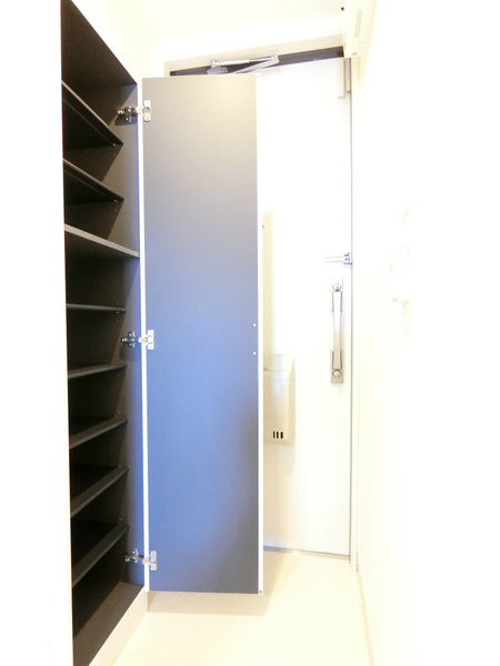 リブリ・サザン湘南台の玄関