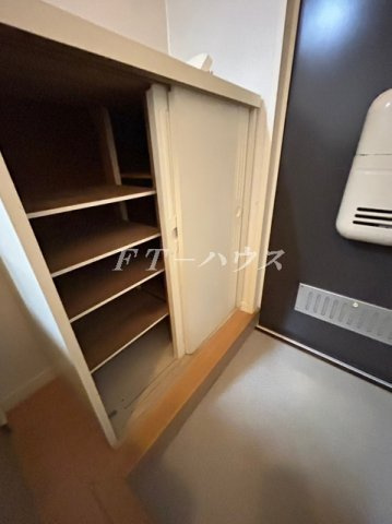 習志野市本大久保１丁目のアパートの収納