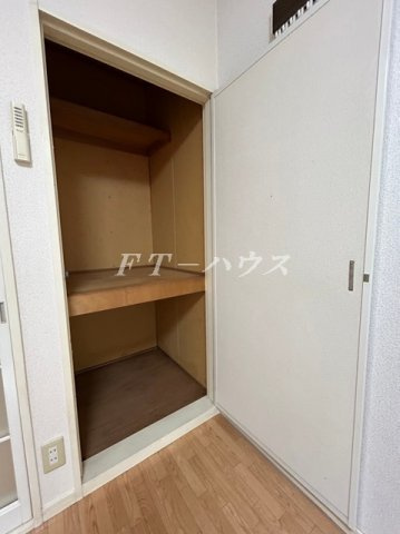 習志野市本大久保１丁目のアパートの収納