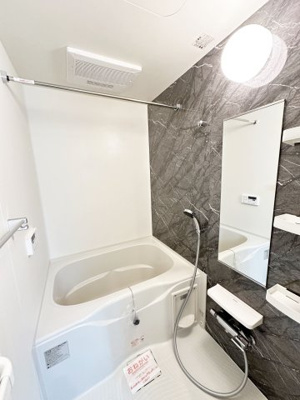 【浴室】 | シャンデポワールⅠ | ※同物件、別のお部屋の写真です