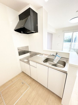 【キッチン】 | シャンデポワールⅠ | ※同物件、別のお部屋の写真です