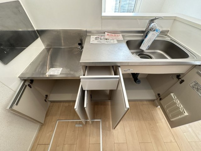 【キッチン】 | シャンデポワールⅠ | ※同物件、別のお部屋の写真です