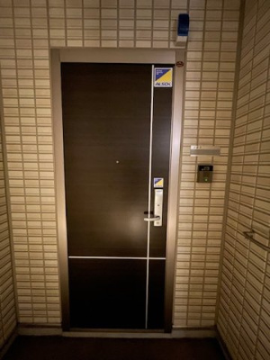 【玄関】 | メゾンドール | こちらがお部屋の入り口です