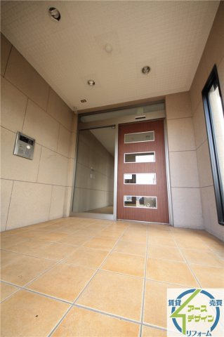 ポラリス弐番館のエントランス|建物の内部です