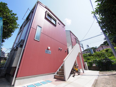 【外観】 | シャイン三春町 | シンプルで落ち着いたデザインの外観です