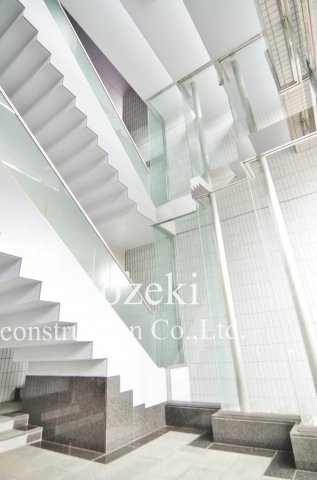 KIフラット越谷のエントランス