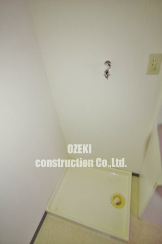 KIフラット越谷の洗面所