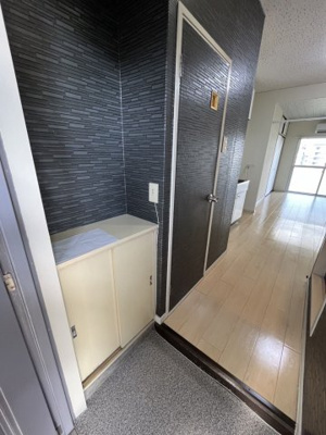 【玄関】 | 桔梗ハイツ | 別号室の写真になります。現況優先。