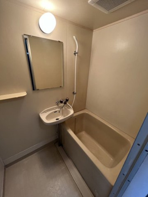 【洗面所】 | 桔梗ハイツ | 別号室の写真になります。現況優先。