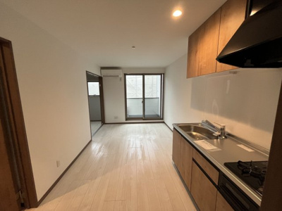 【バルコニー】 | オルスト | 別号室の写真になります。現況優先。
