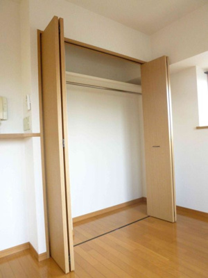 【収納】 | サンヒルズ松風 | 別号室の写真になります。現況優先。