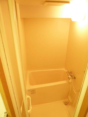 【浴室】 | サンヒルズ松風 | 別号室の写真になります。現況優先。