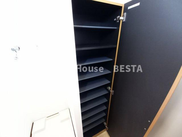 アドモリモト元町通の収納