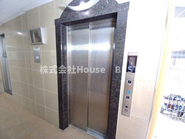 アドモリモト元町通のロビー