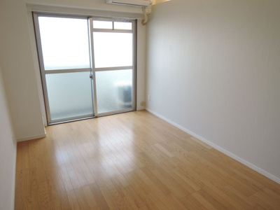 【バルコニー】 | ルネ白木原 | 別号室の写真になります。現況優先。
