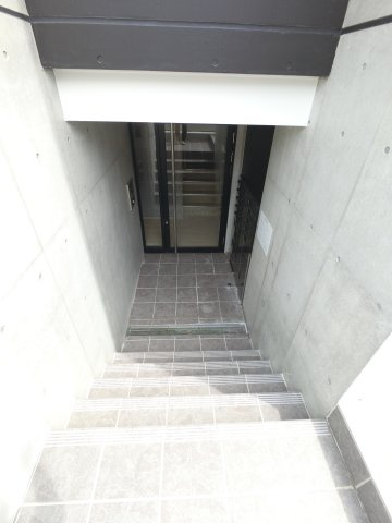ラシクラス南行徳のエントランス