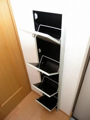 【玄関】 | ベイクレスト | 別号室の写真になります。現況優先。