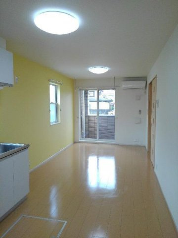 プレイス　ガネーシャの居間・リビング