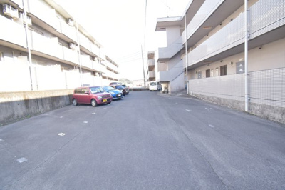 【駐車場】 | サンセットビレッジ新川D棟
