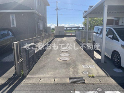 【駐車場】 | クレストガーデン