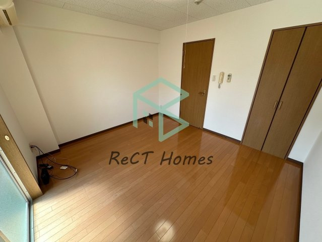 下野田マンションISSEIの居間・リビング