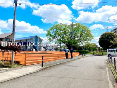 【前面道路含む現地写真】 | 町田市森野4丁目　建築条件付売地　全4区画