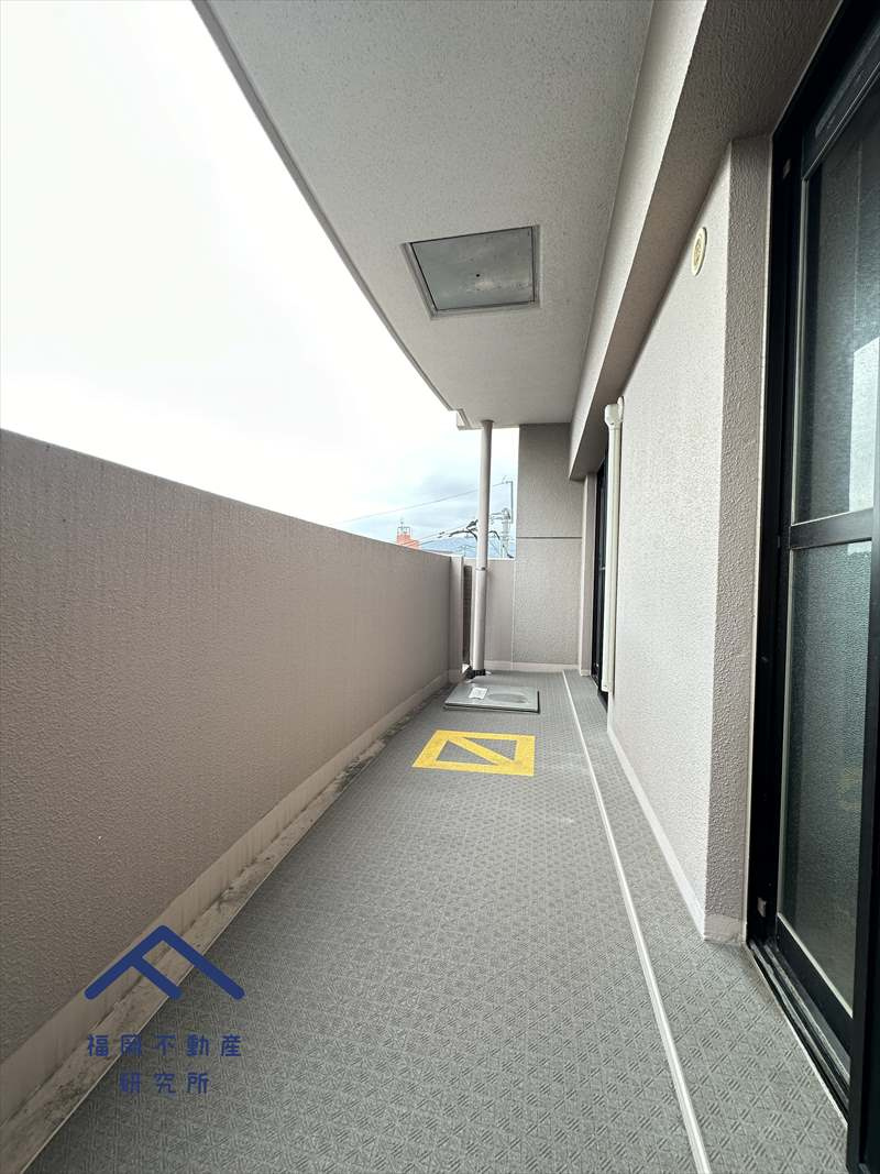 コアマンション博多南のバルコニー