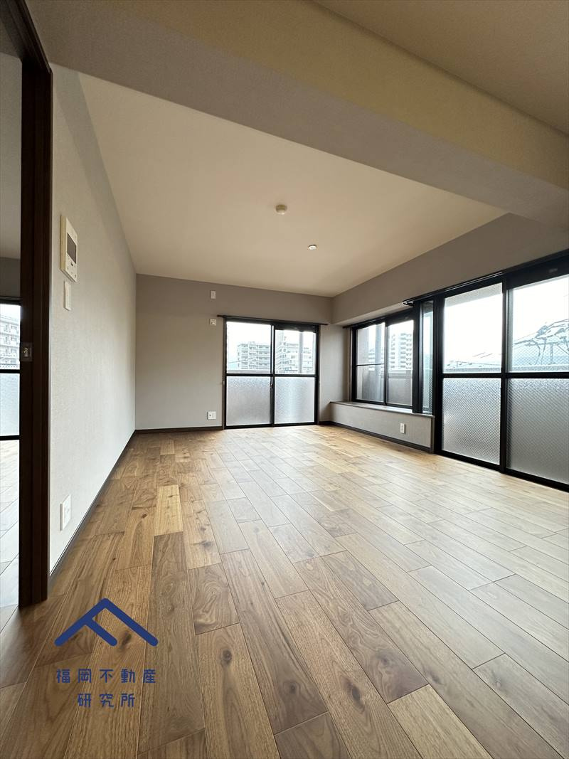 コアマンション博多南の居間・リビング