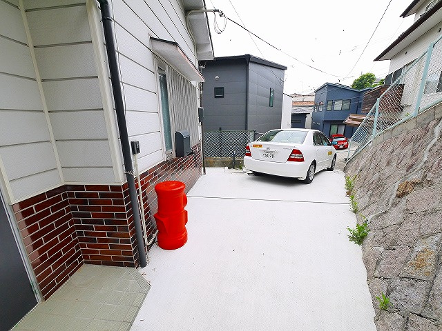 辻町875-40戸建ての駐車場