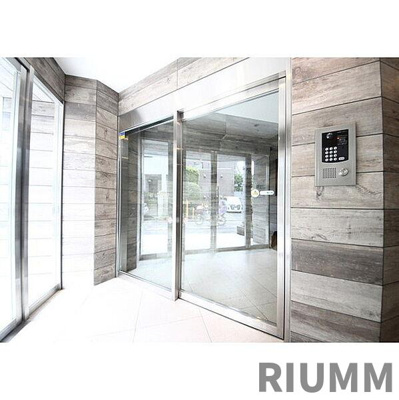 【エントランス】 | ログ都庁前（Ｌｏｇ都庁前）