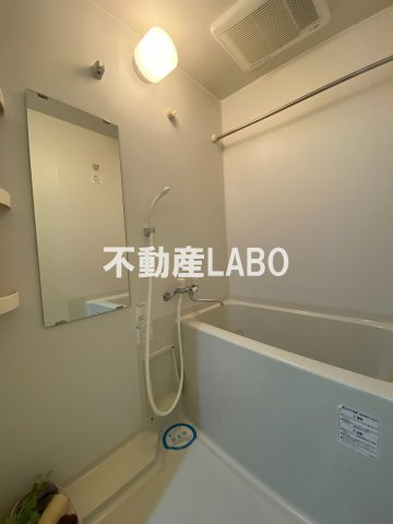 アスリート本町リバーウエストの浴室