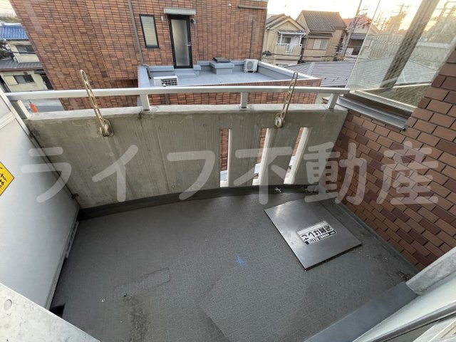 高槻市上牧南駅前町の賃貸マンションのバルコニー|落ち着いた時間を過ごせるバルコニーです