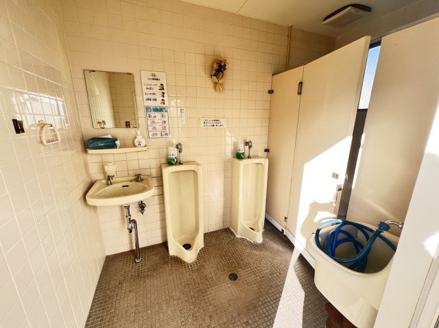 安城市古井町貸店舗のトイレ