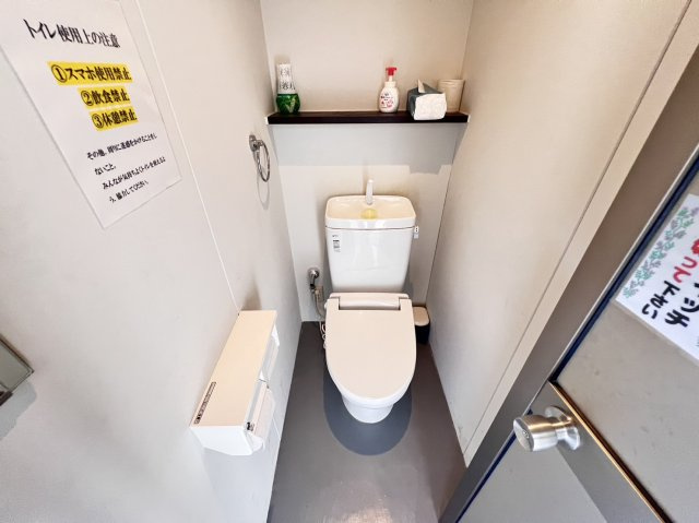 安城市古井町貸店舗のトイレ