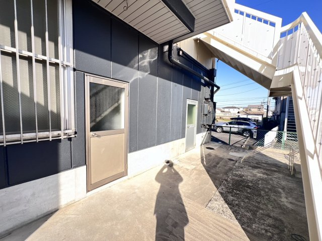 安城市古井町貸店舗の外観