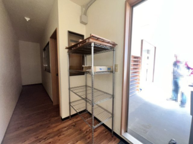 安城市古井町貸店舗の内装