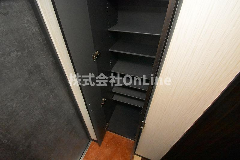 東大阪市下小阪５丁目の賃貸マンションの収納