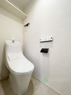 【トイレ】 | シャンボール文京 | トイレ温水便座機能付き